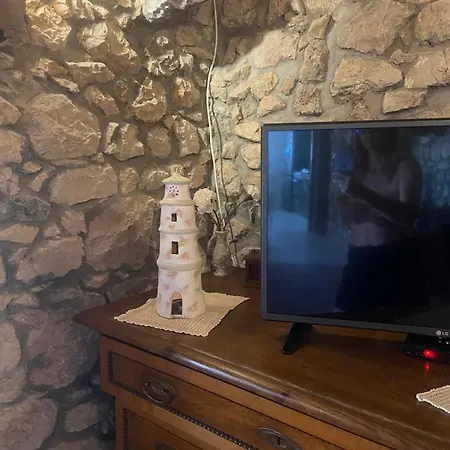 Obiteljska Kuca Mambo *