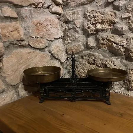 Obiteljska Kuca Mambo *